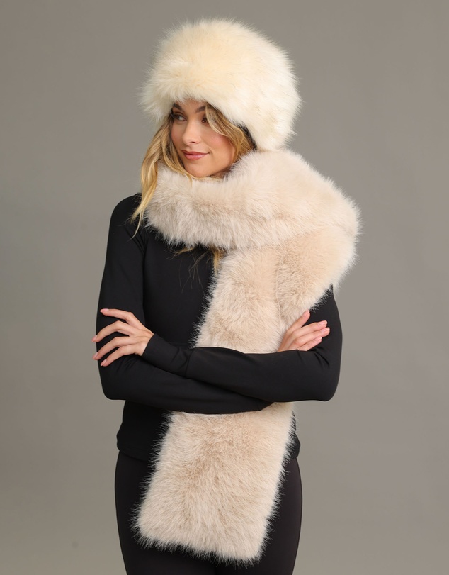 Morgan & Taylor - Peri Chunky Faux Fur Scarf