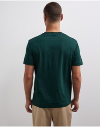 Gant - Regular Fit Shield T-Shirt