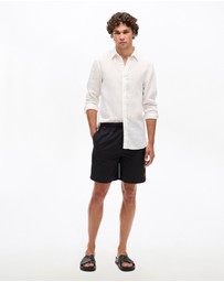 Superdry - Essential 17