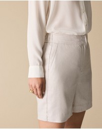 Trenery - Yarn Dyed Stretch Linen Blend Longline Short in Flax