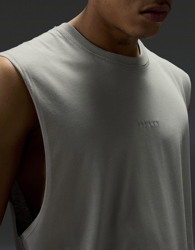 Oakley - Reserve Momento Tank