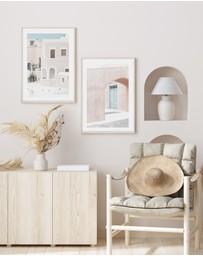 Olive et Oriel - Oia House Santorini Art Print