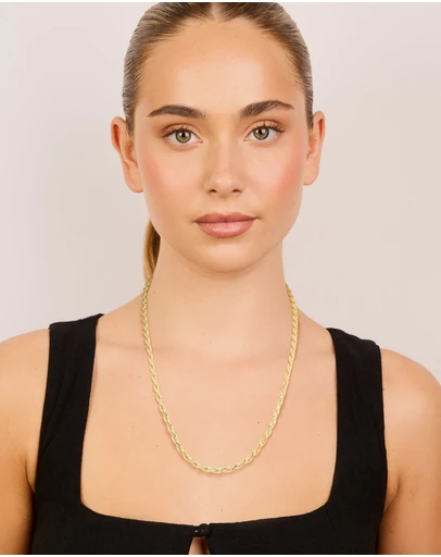 Lovisa - Waterproof Gold Plated Stainless Steel Teardrop Chain Link Necklace