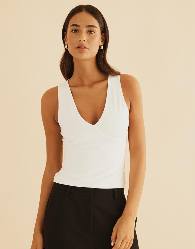 Atmos&Here - V-Neck Bust Detail Tank