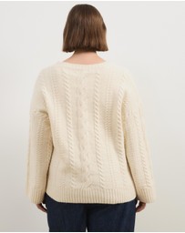 Atmos&Here Curvy - Drew Oversized Textured Cable Knit Jumper