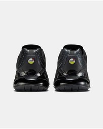 Nike - Air Max Phoenix - Men's