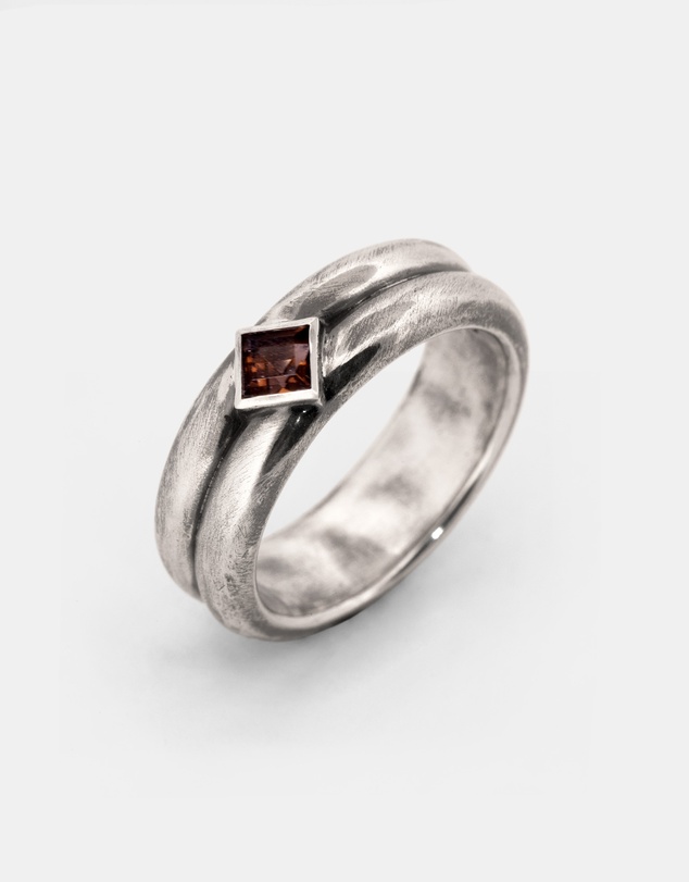 SUE THE BOY - Double On The Rocks Ring