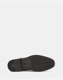 Hush Puppies - Bunyip