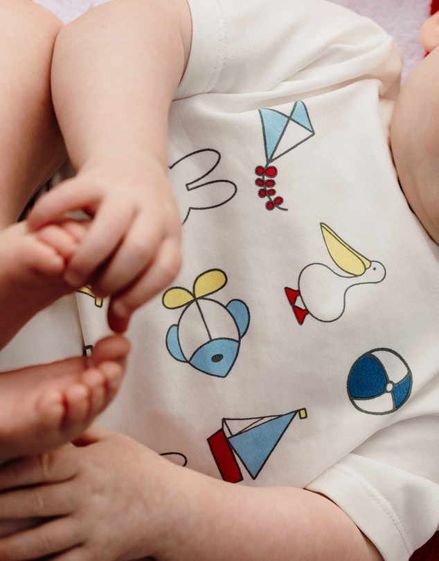 Kynd Baby - Miffy Short Sleeve Bodysuit in Snow White