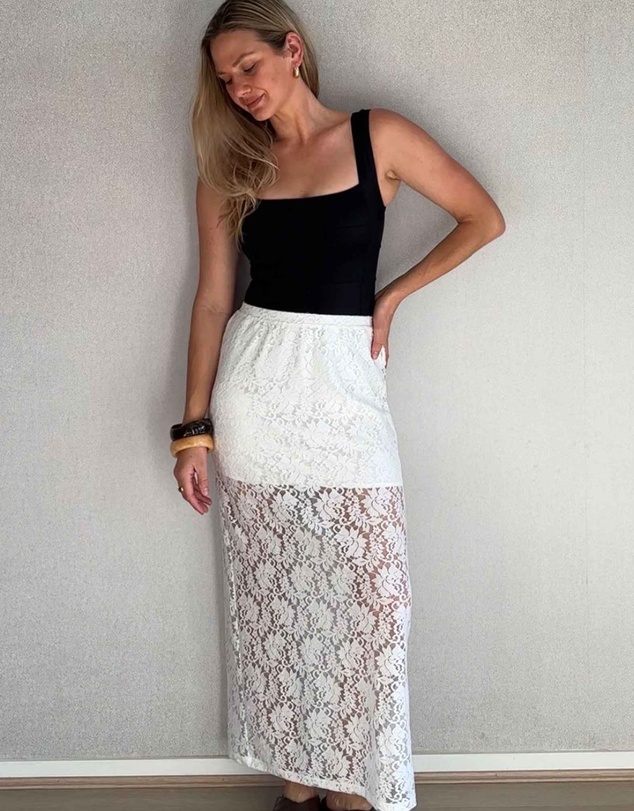 UNE PIECE - Lace Maxi Skirt