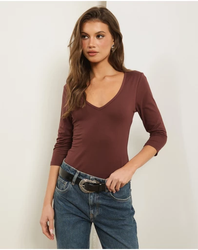 Atmos&Here - Harley V-Neck Half Sleeve Top