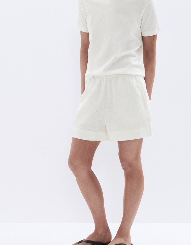 UNISON - Essential Linen Short