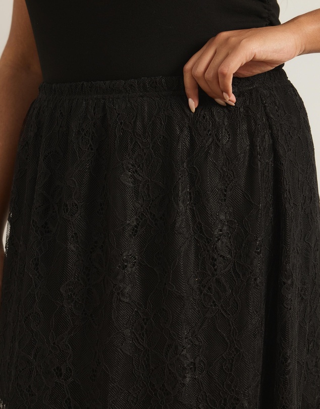 Atmos&Here Curvy - Matilda Lace Midi Skirt