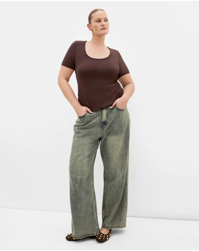 City Chic - Everyday Scoop Tee