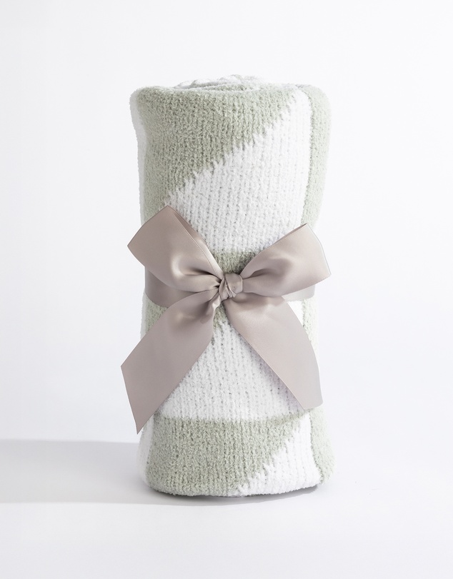 Living Textiles - Chenille Blanket - Sage Triangles