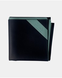 porter green - privv | vegan leather waterproof picnic rug