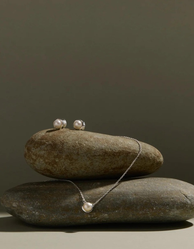 Najo - Moonbeam Silver & Pearl Necklace