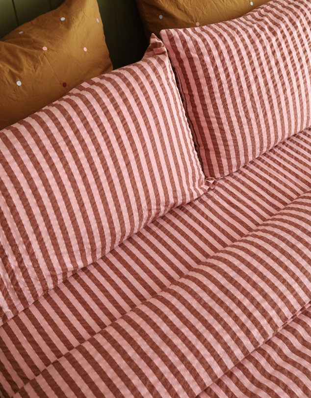Mosey Me - Sundae Seersucker Standard Pillowcase Set