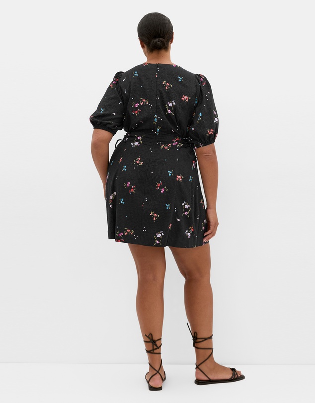 City Chic - Plus size Briella Bouquet Print Mini Dress - black