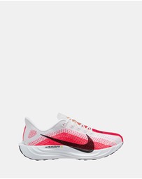 Nike - Pegasus Plus - Men's