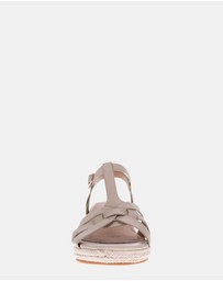 Mia Vita - Diva Wedge Sandal - Beige