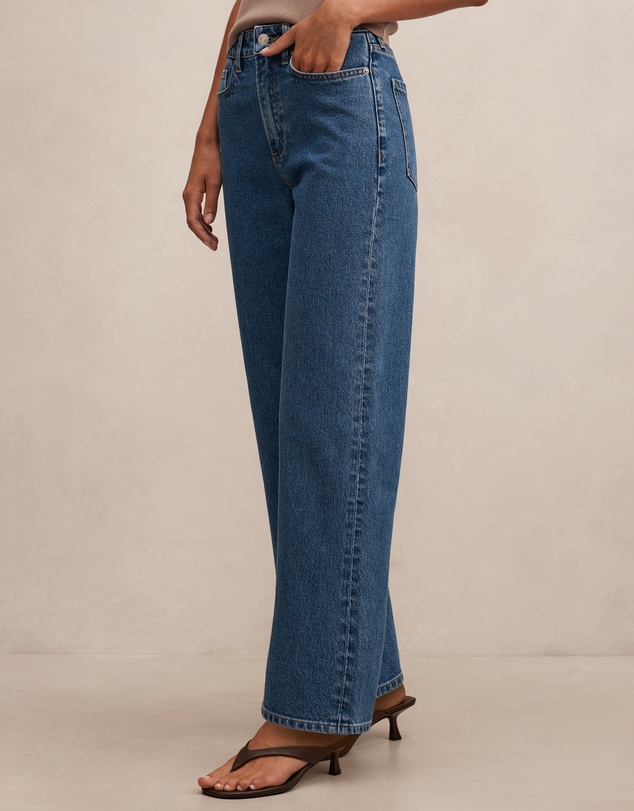 Forever New - Nicki Mid Rise Straight Jeans