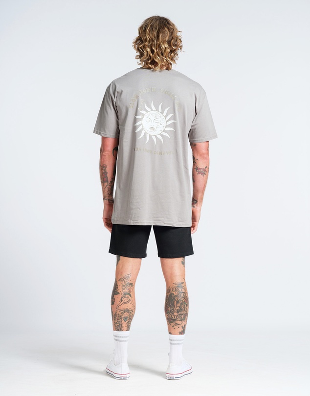 Vacancy Co - Byron Tee