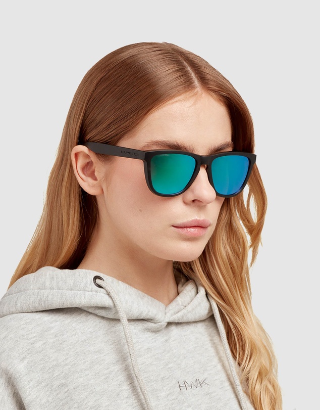 Hawkers Co - HAWKERS Polarized Carbon Black Green One Raw Sunglasses for Men and Women UV400