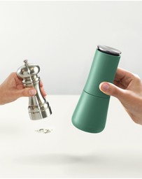 Joseph Joseph - Milltop™ Non-spill Salt & Pepper Mill Set - Editions (Sage)