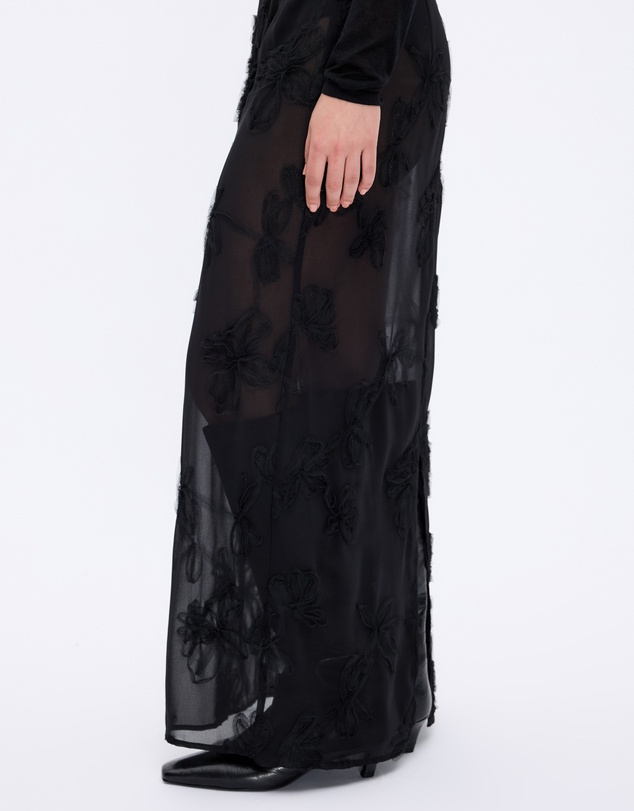 Minima Esenciales - Maelle Floral Applique Midi Skirt