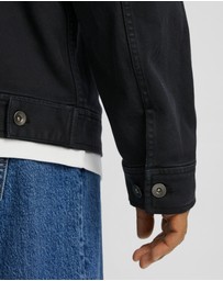 Johnny Bigg - Jagger Washed Trucker