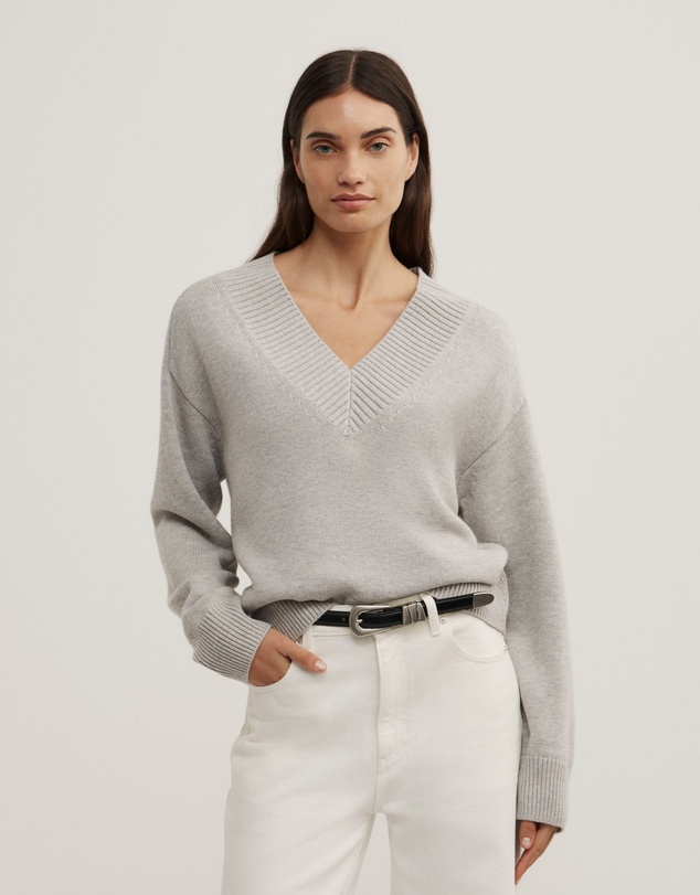 Witchery - V-neck Knit