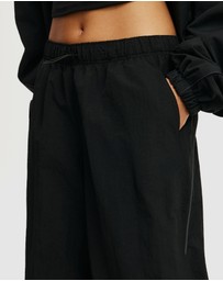 Cotton On Body Active - Off Side Woven Sweatpants