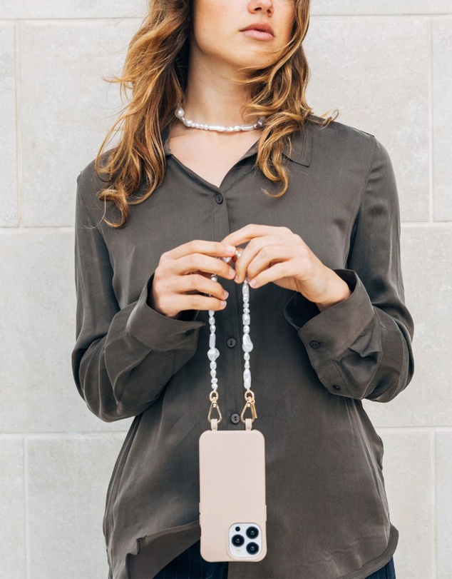 LOUVE COLLECTION - Clear Phone Case + Moon Pearl Phone Wristlet