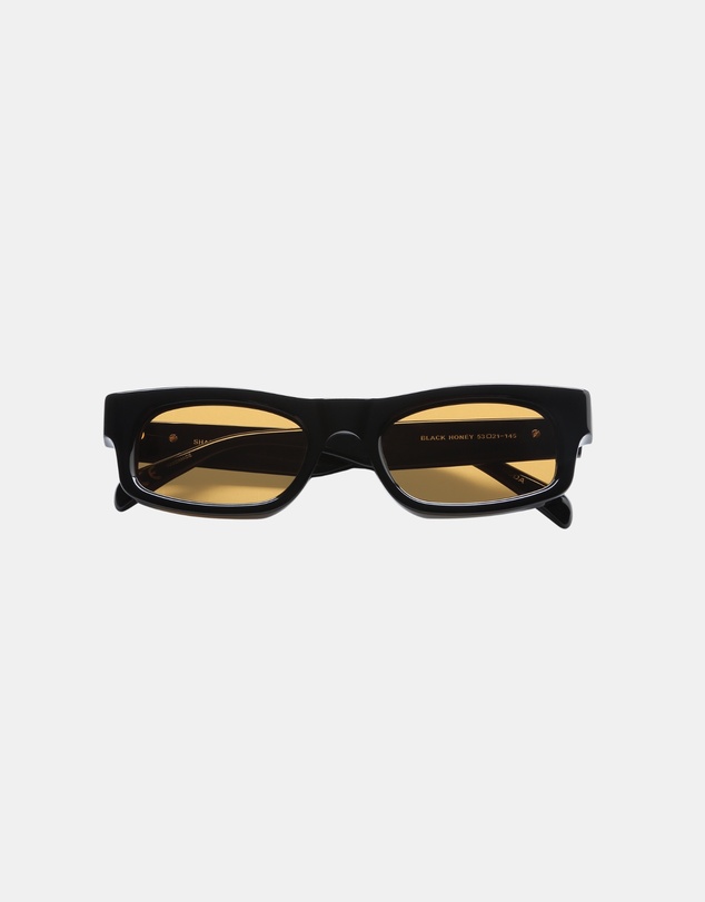 Soda Shades - Rozalia Russia x Soda Shades - Shade 003 Black Olive