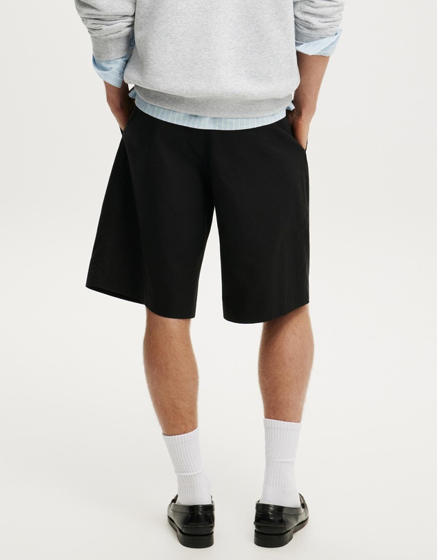Cotton On - Super Baggy Pleated Shorts