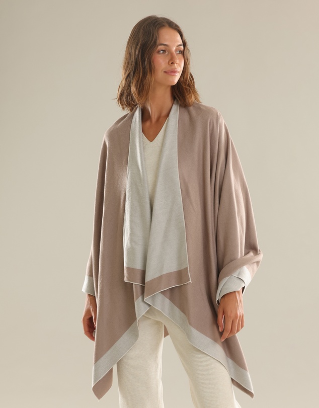 Morgan & Taylor - Leonora Poncho