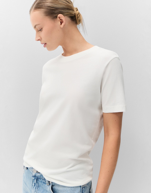 UNISON - The Classic Crew Tee