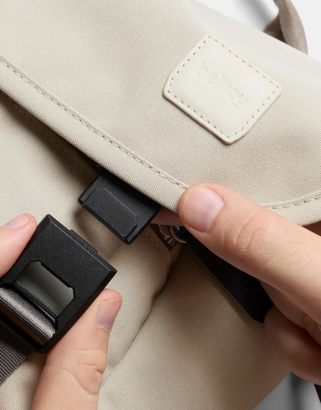 Bellroy - Classic Messenger 8L - Gaming Edition