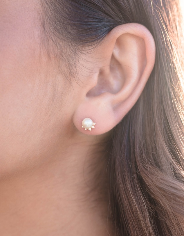 Georgini - GEORGINI OCEANS COOGEE FRESHWATER PEARL EARRINGS GOLD