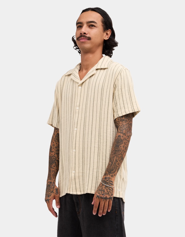 RVCA - Mens Vacancy Stripe Short Sleeve Shirt