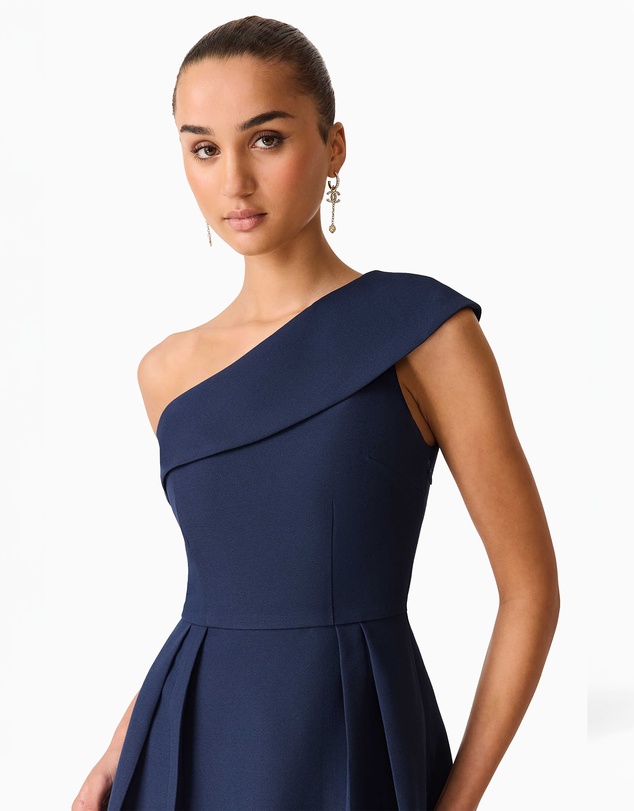 Elliatt - Saphine One-Shoulder Gown