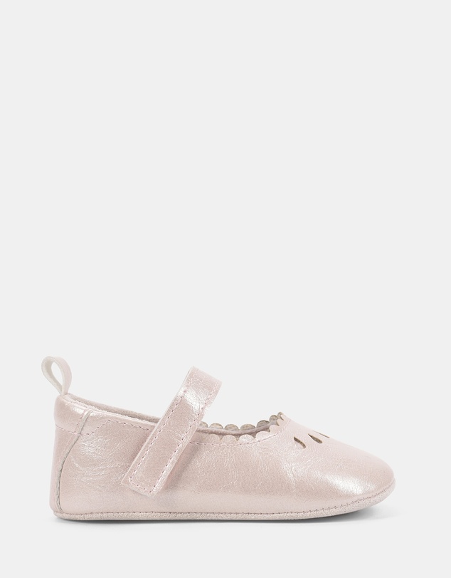 Kicks - Kelli Mary Jane