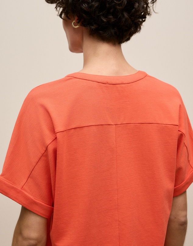 Trenery - Relaxed V Neck T-shirt in Fiesta Red