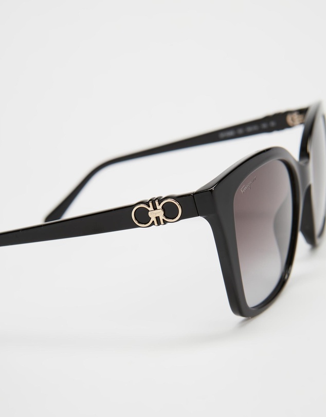 Salvatore Ferragamo - SF1026S