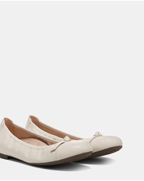 Vionic - Amorie Ballet Flat - Cream Wavy