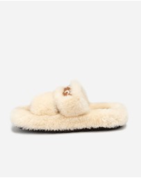 Ozwear Connection Uggs - Ugg Signature Shearling Slippers