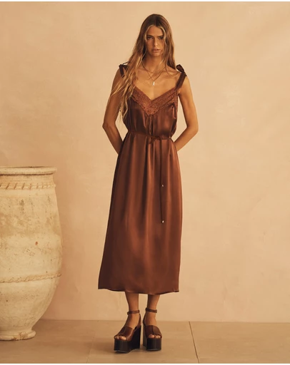 AUR OCEA - Silk V Slip Dress