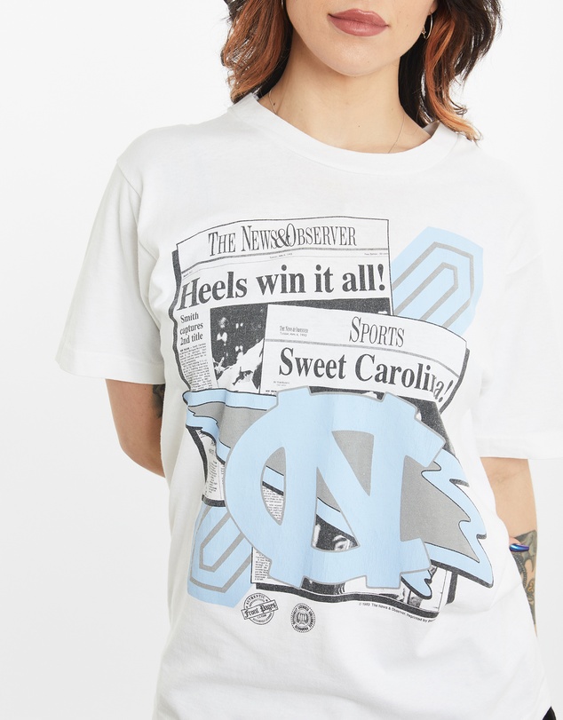 Vintage by The Real Deal - Pre Loved - 1993 NCAA University of North Carolina Tar Heels Front Page Tee