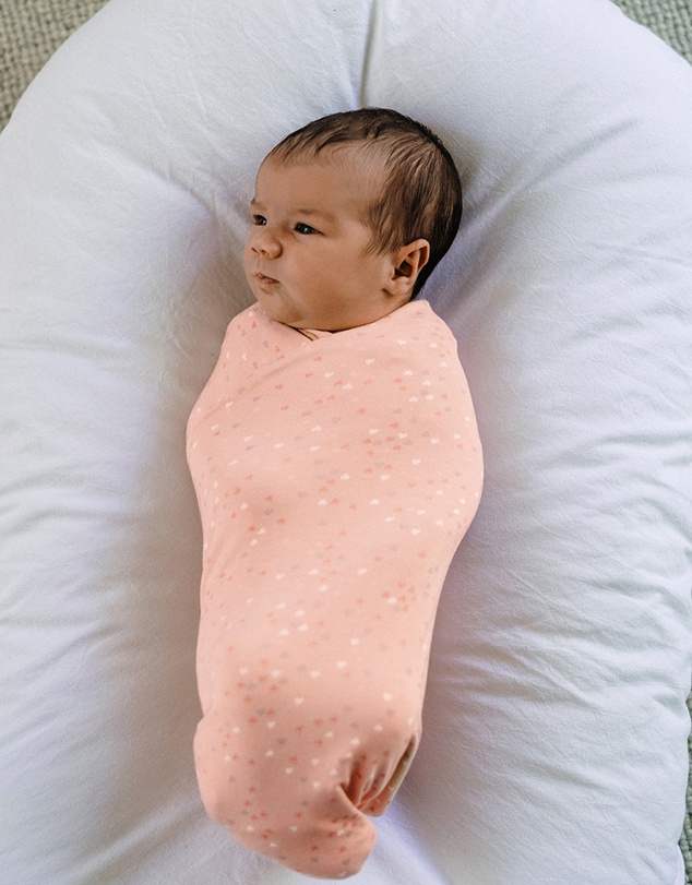Kynd Baby - Large Stretchy Swaddle in Pink Heart